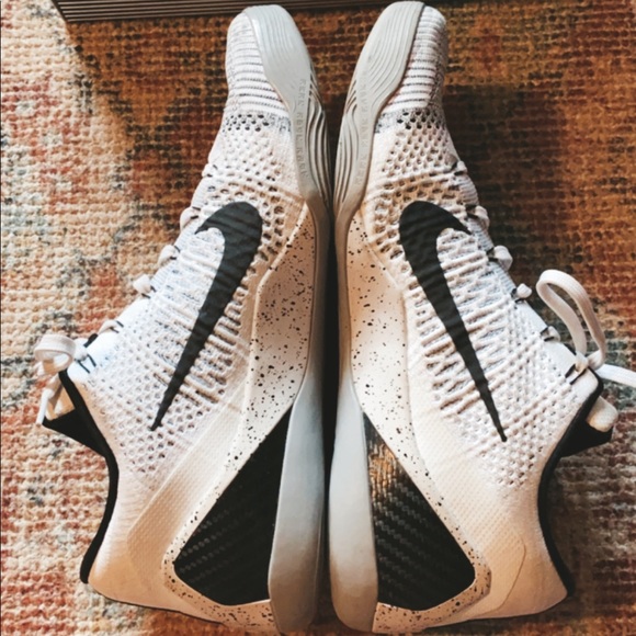 Athletic_Shoes